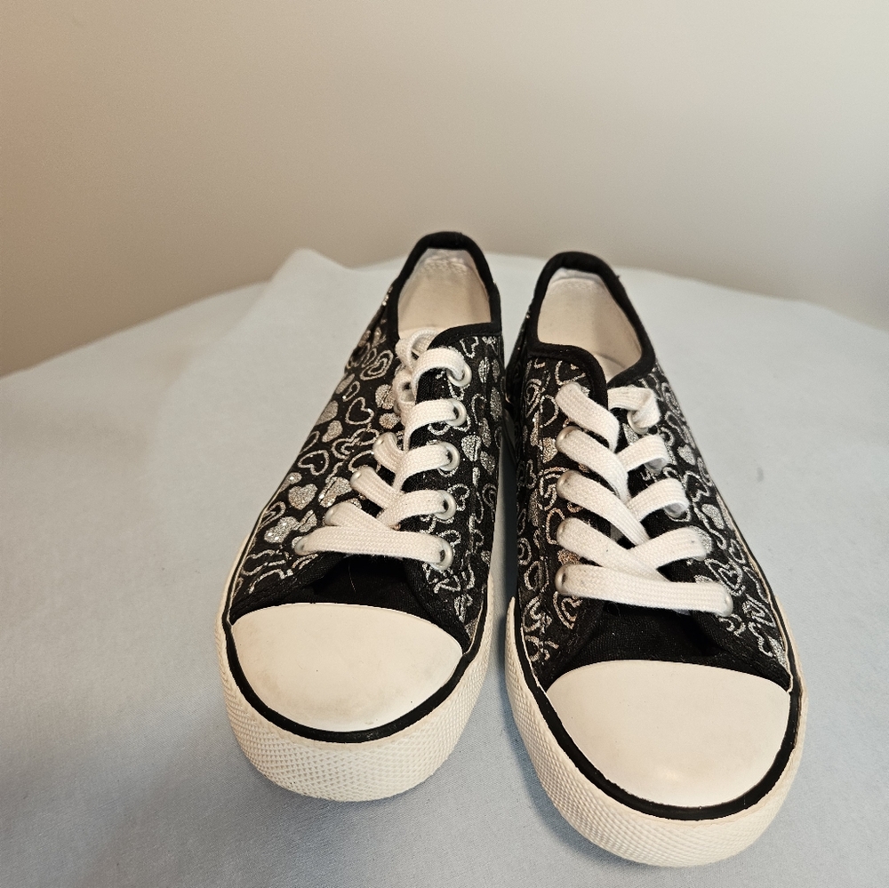 Old Navy Girls Sneakers Glittery  With Heart Pattern Childrens Size 12